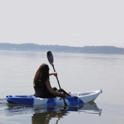 KAYAK MARGOUILLET SIT ON TOP 1 PLACE ANGLER BLEU ET BLANC 29 KAYAK MARGOUILLET SIT ON TOP 1 PLACE ANGLER BLEU ET BLANC -Kayak Libre Magasin kayak margouillet sit on top 1 place angler bleu et blanc 13